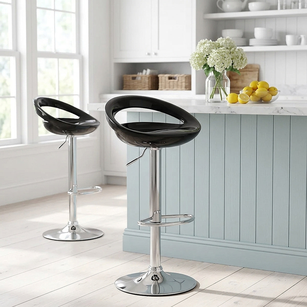 Crescent Bar Stool Black