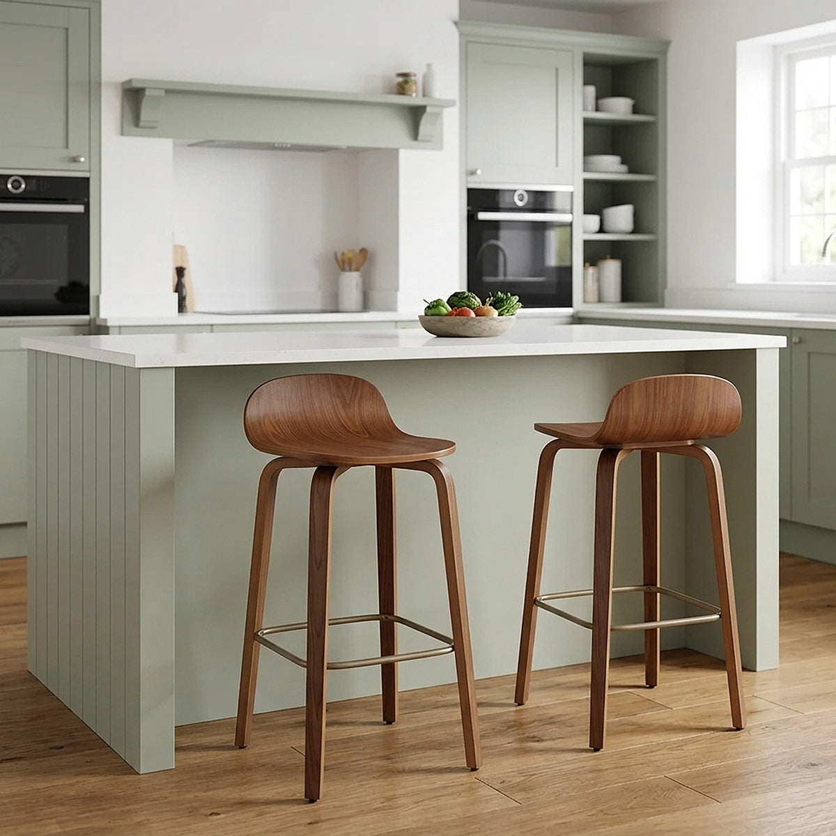 Curve Bar Stool Polished Walnut