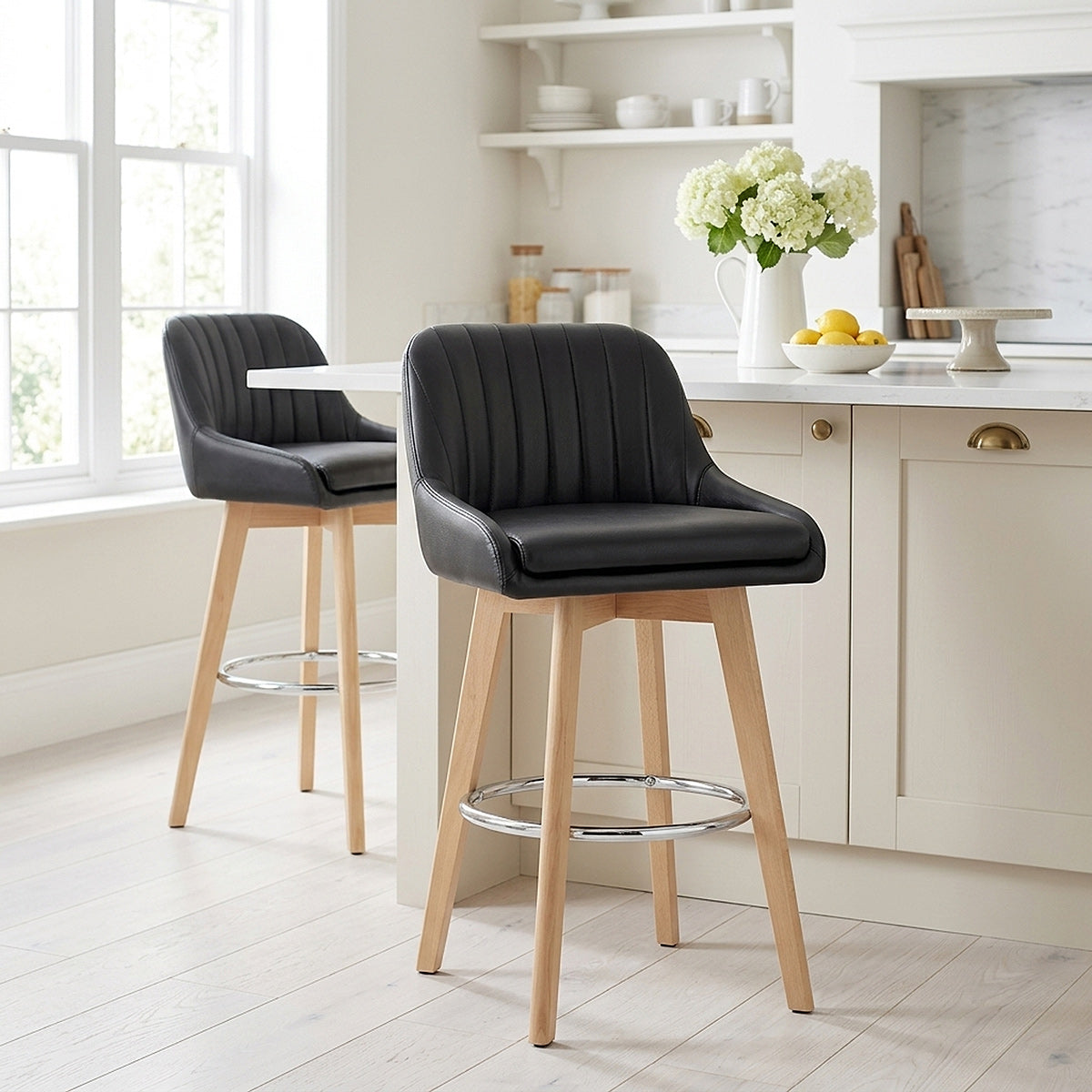 Hamilton Bar Stool Oak & Black Real Leather