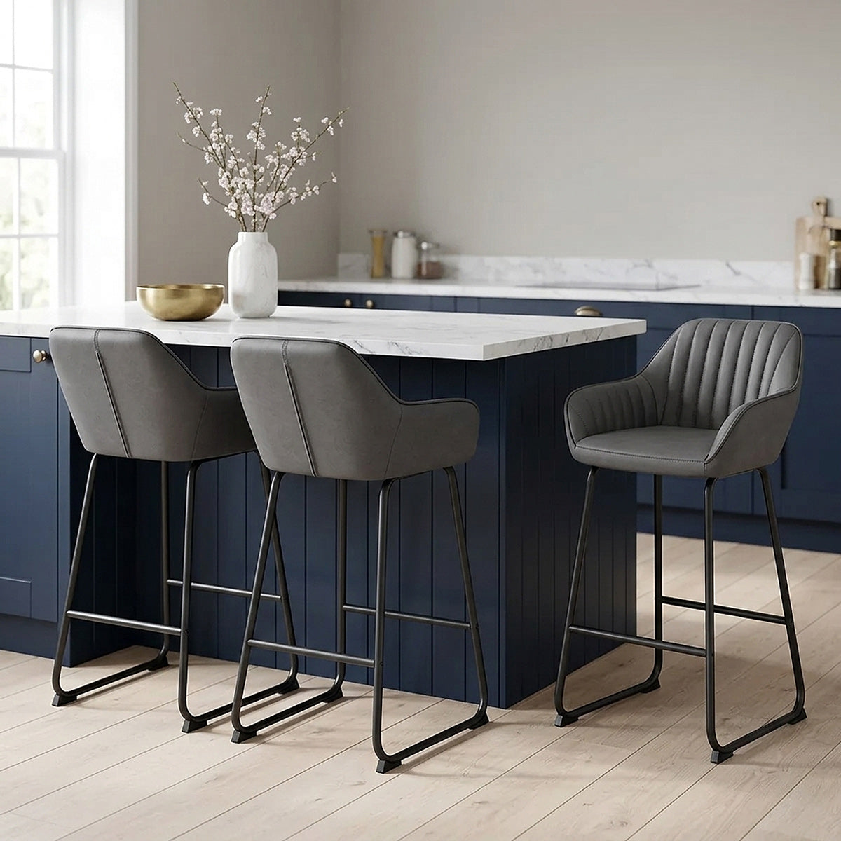 Kanto Bar Stool Charcoal