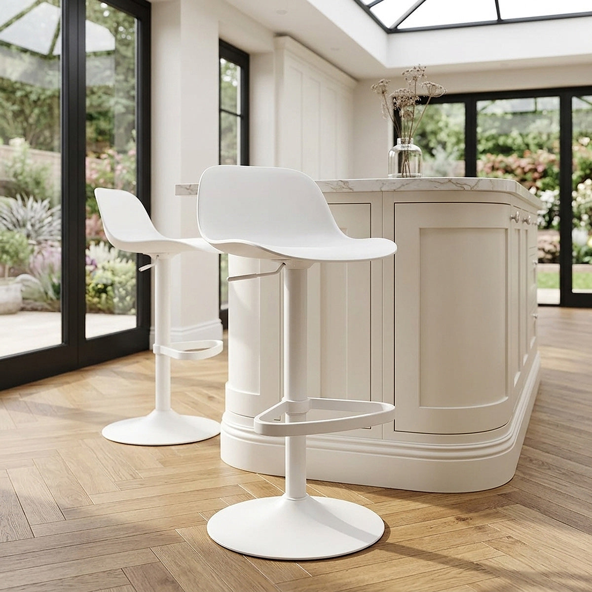 Nero Bar Stool White