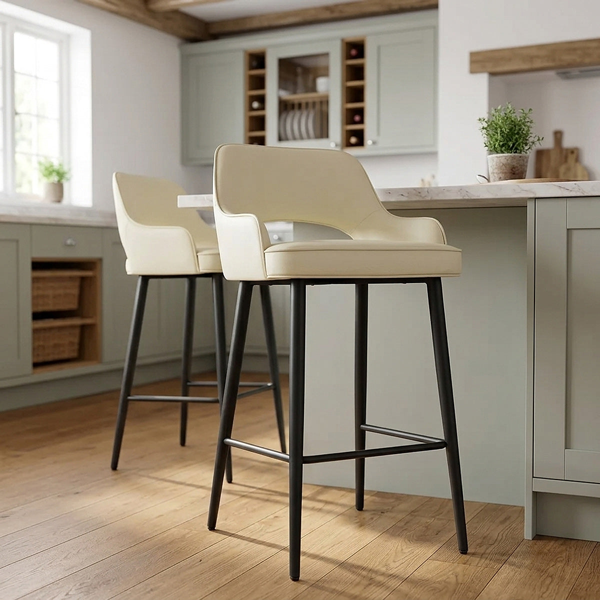 Sutton Bar Stool Cream